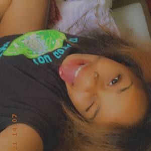 Meet your Posher, Neeyomie